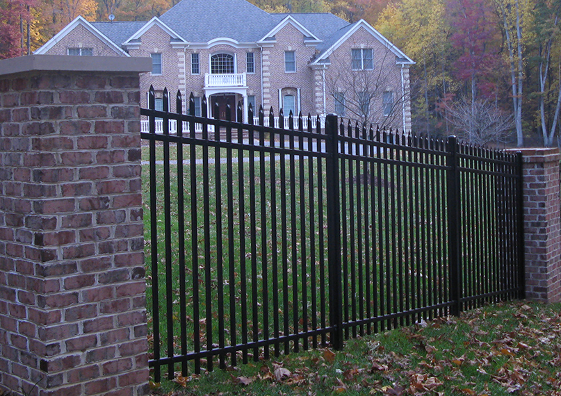 Aluminum Fence for residential, Aluminum Manufacturing Distributor